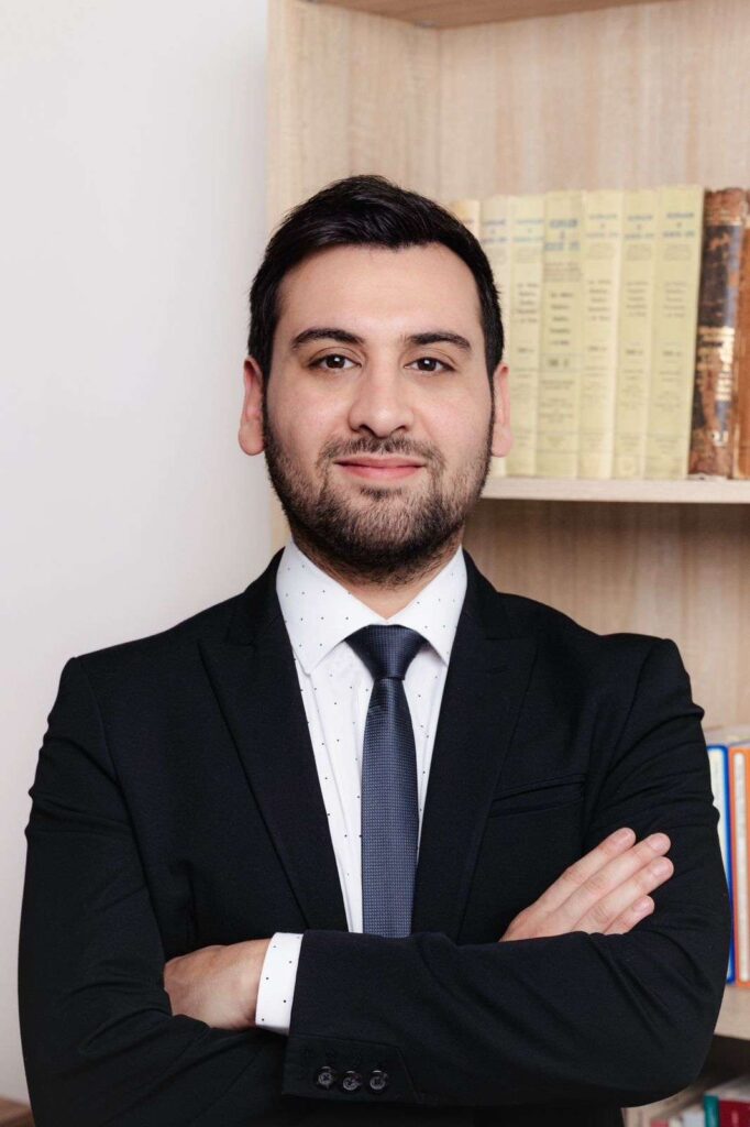 SEBASTIÁN IGNACIO ESCUDERO PARADA SOCIO