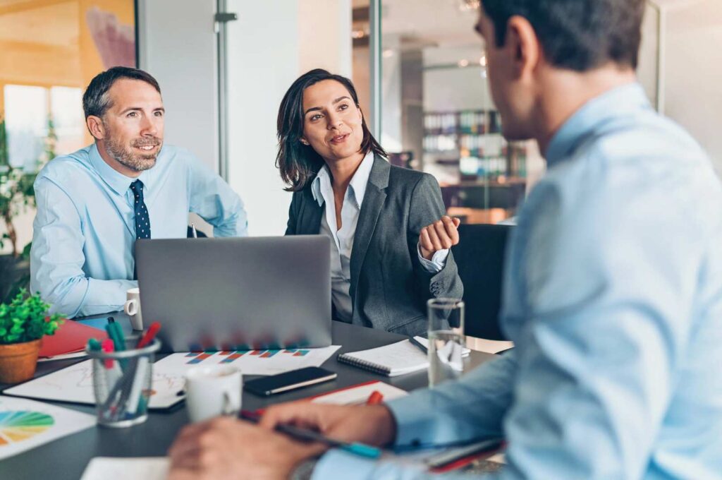 cómo funciona la sucesión de acciones en una empresa familiar