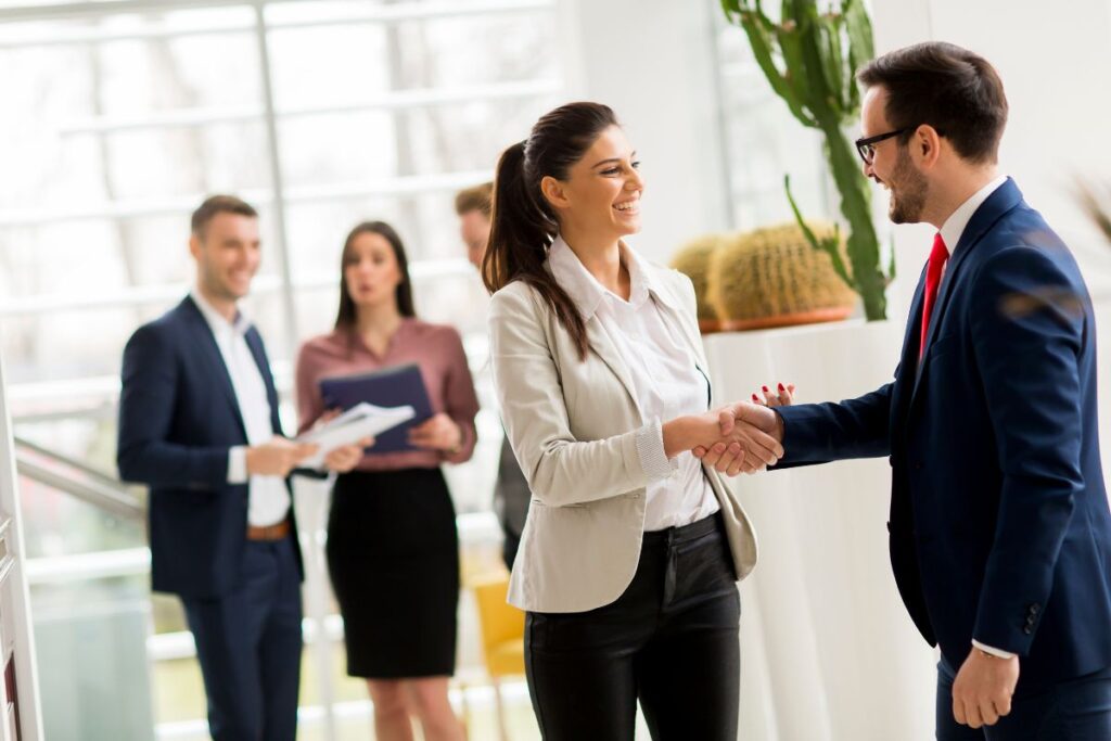 La incorporación de nuevos socios y la suscripción de pactos de accionistas