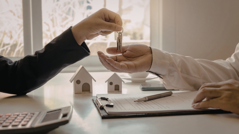 Contrato de arriendo con opción de compra